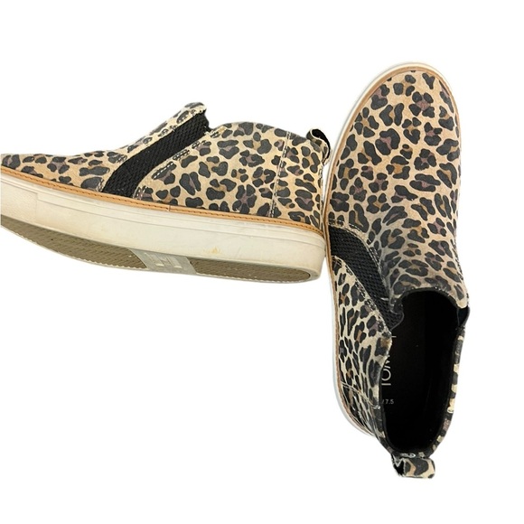 Toms Bryce Leopard Slip On Chelsea Boot Sneakers Shoes 10016760 Womens size 7 - Picture 4 of 6
